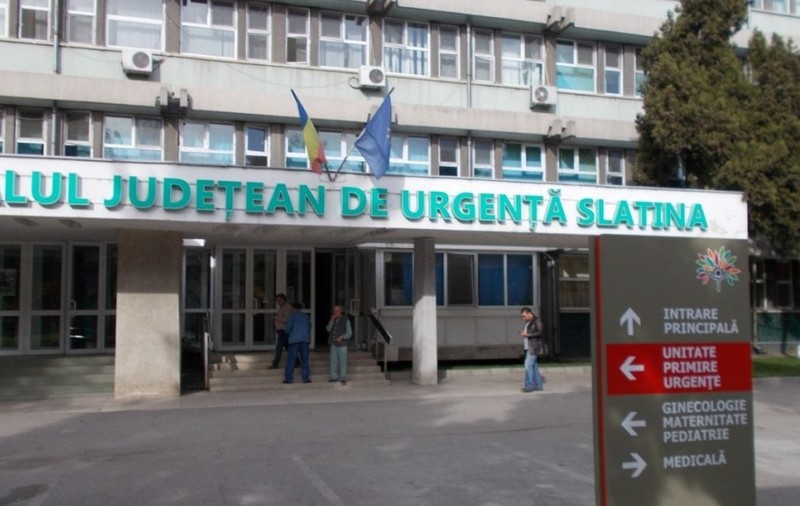 Managerul interimar al Spitalului Judeţean de Urgenţă Slatina, confirmat cu COVID-19. În ultimele două săptămâni, zeci de angajați s-au infectat
