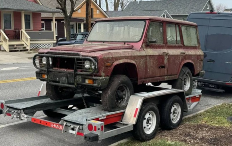 Reacția unui jurnalist auto american când a descoperit un ARO 244: „Această bizară invenție românească mi-a scăpat timp de 38 de ani”
