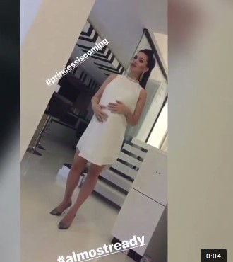 Iubita lui Liviu Vârciu și-a etalat mândră burtica de gravidă. Cum arată Anda cu puțin timp înainte de a naște
