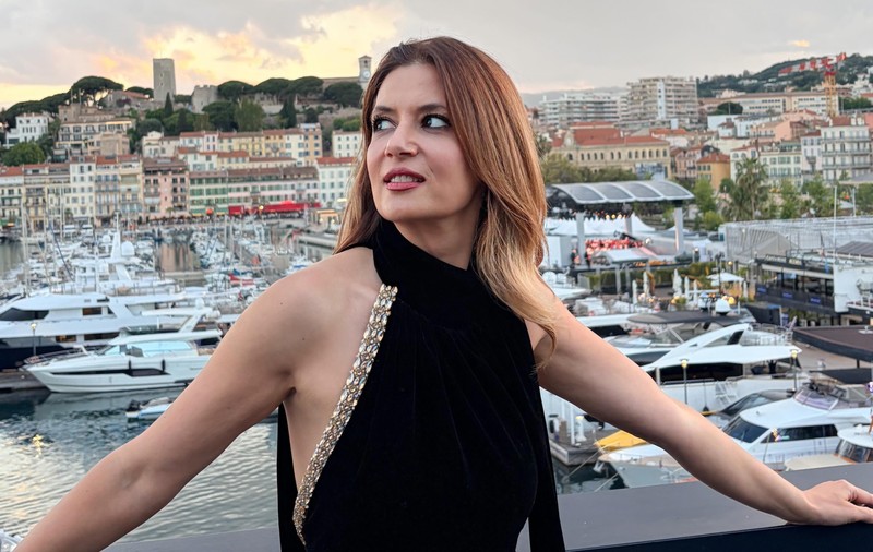 Apariție spectaculoasă a Amaliei Enache la Cannes 2026, la premiera filmului „Fjord”, regizat de Cristian Mungiu. „Au fost în sală Demi Moore și Sharon Stone”