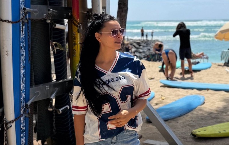 Corina Caragea în vacanța din Hawaii (Honolulu - Waikiki) | sursa foto: Instagram
