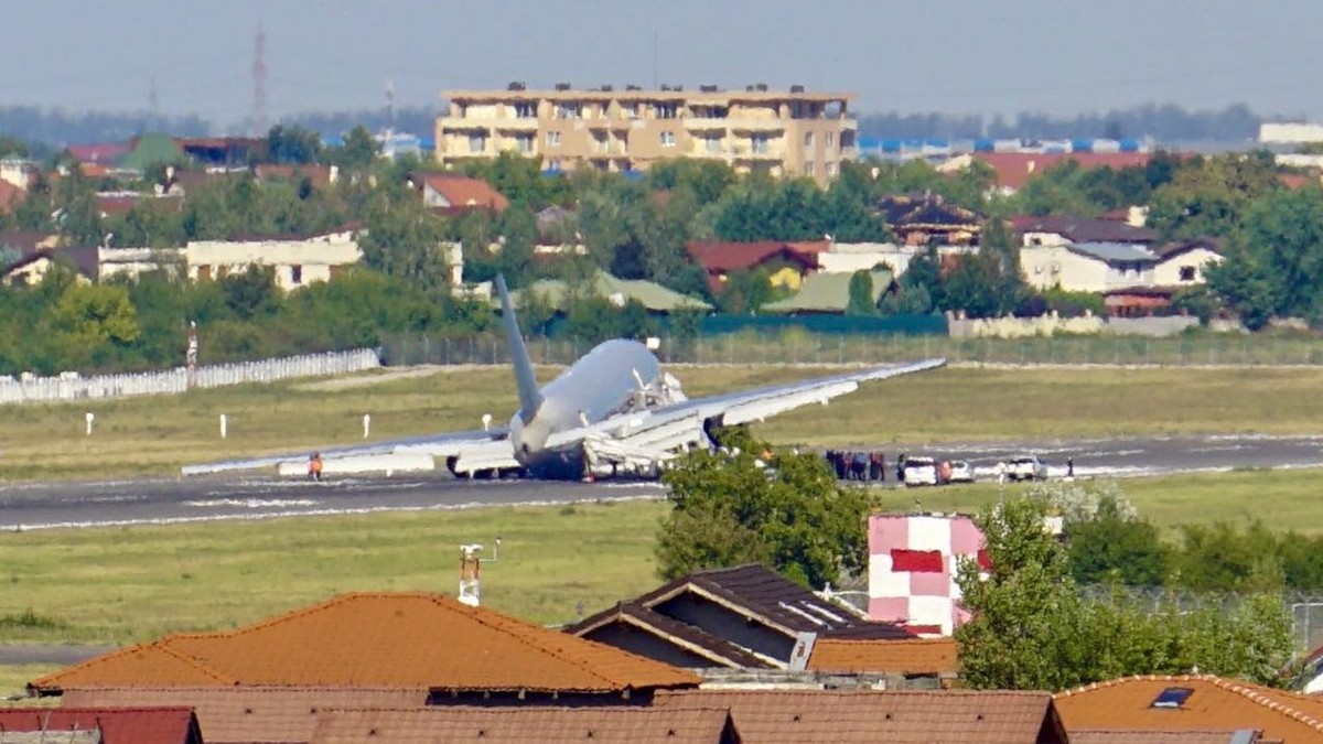 Incident aviatic la Băneasa. Foto: Facebook Boarding Pass