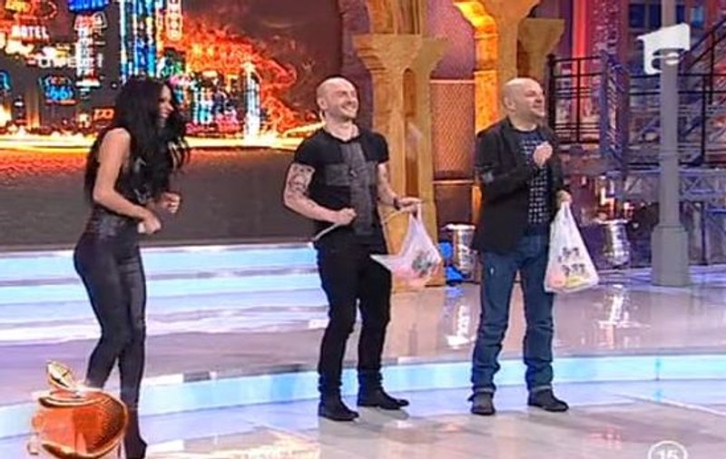 Dan Capatos, ruşinat că nu i-a dat şi el cadou Cruduţei: "Bă, noi nu i-am luat nimic" | VIDEO