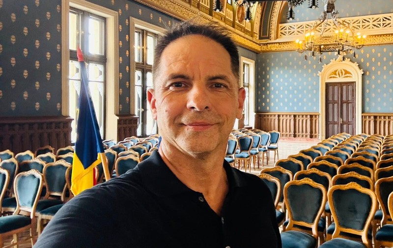 Dan Negru, mesaj ironic: „Suntem de râsu’ curcilor! N-o fi mai bine să rămânem la «Insula Iubirii»”. Ce l-a deranjat de această dată