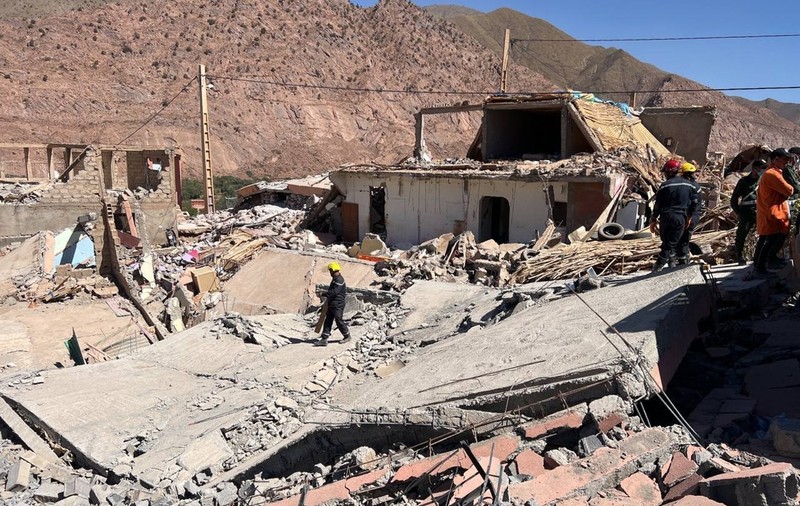 „A trebuit să aleg între a-mi salva părinții sau copilul”. Mărturii tulburătoare după seismul devastator din Maroc