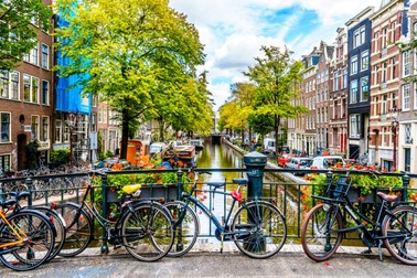 Locuri de vizitat în Amsterdan- cartierul istoric Jordaan