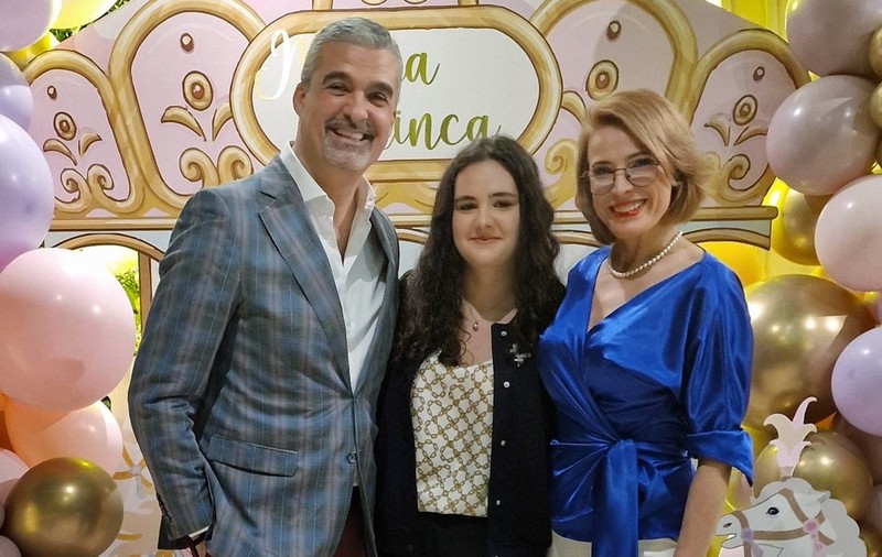 Cum arată Dora, fiica Monicăi Davidescu și a lui Aurelian Temișan, la vârsta de 15 ani. Mesajele transmise de părinții ei. „Venirea ta ne-a restabilit lista de valori”