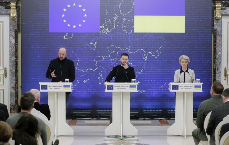 Întâlnire istorică la Kiev. În fața liderilor UE, Zelenski a vorbit despre reformele pentru aderarea la UE, „un obiectiv major copleșitor”