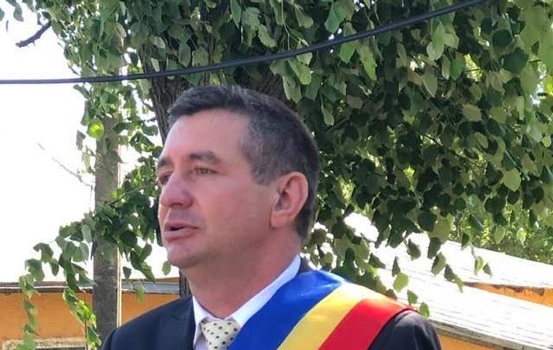Un primar din județul Vaslui s-a sinucis într-o clinică privată din Alba
