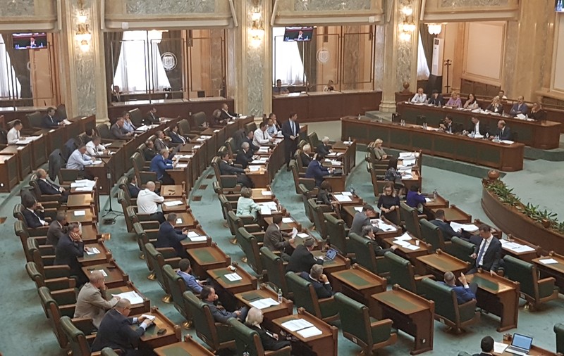 Legea offshore a trecut de Senat, cu modificări noi; Investitorii îşi vor putea deduce chiar şi întreaga investiţie