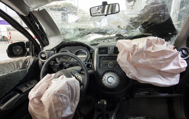 1,7 milioane de mașini riscă interdicție de circulație din cauza airbag-urilor Takata, în Franța. Lista modelelor vizate