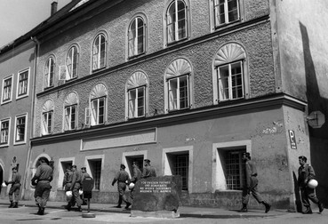 Imagine de arhivă cu casa din Braunau am Inn