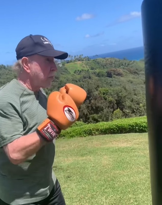 Chuck Norris a împlinit 84 de ani și se laudă cu o formă fizică de invidiat: „Mă simt ca la 48 de ani”