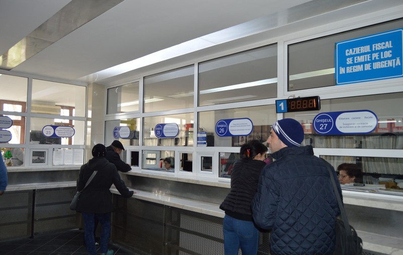 Cum s-au trezit mii de vasluieni cu datorii la Fisc de acum cinci ani| FOTO