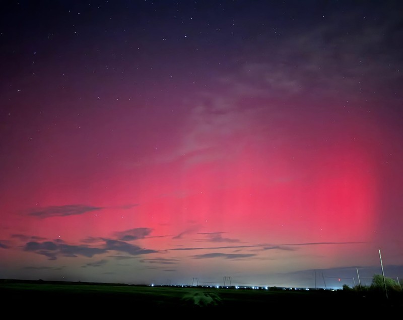 Aurora boreală, din nou vizibilă pe cerul României. „Spectacolul” a fost observat din aproape toate judeţele ţării