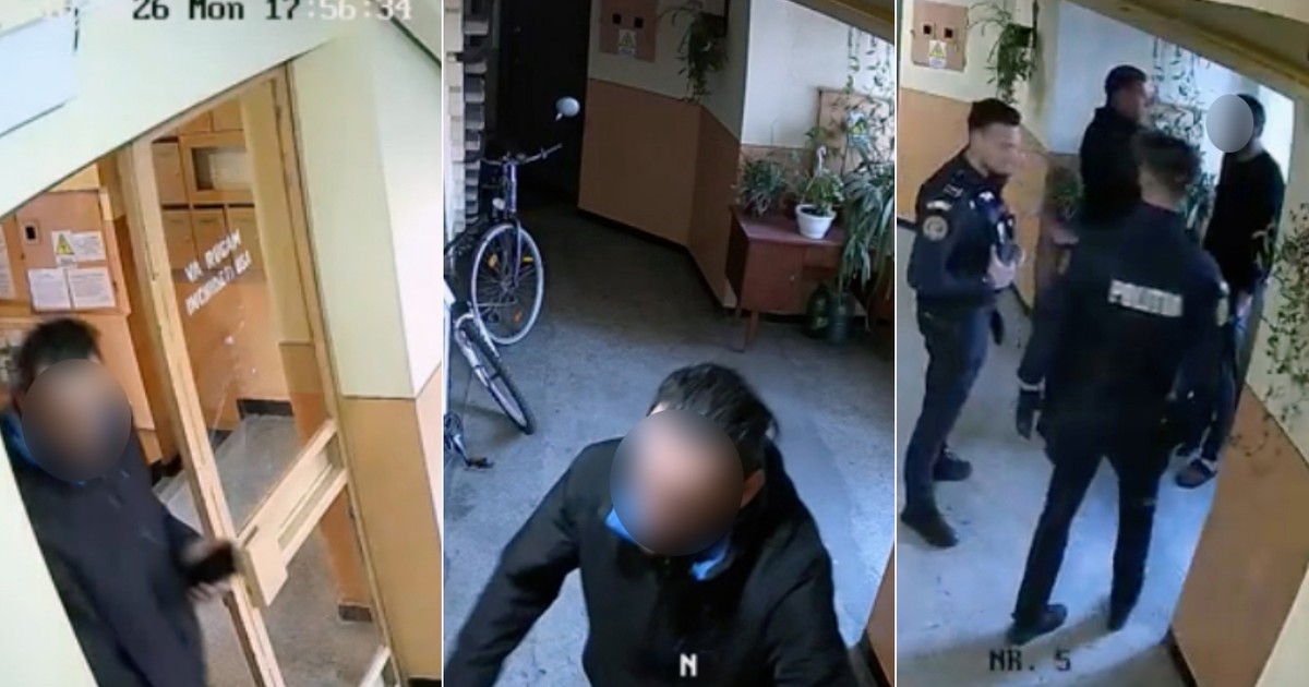 Colaj cu un barbat care sparge o usa intr-un bloc