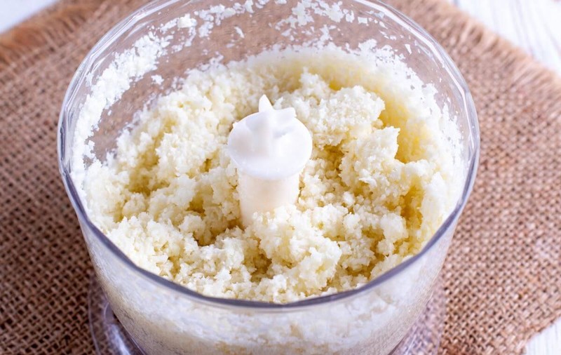 Cum poți folosi orezul din cămară pentru a ascuți cuțitul de la blender. Trucul util pe care nu-l știai