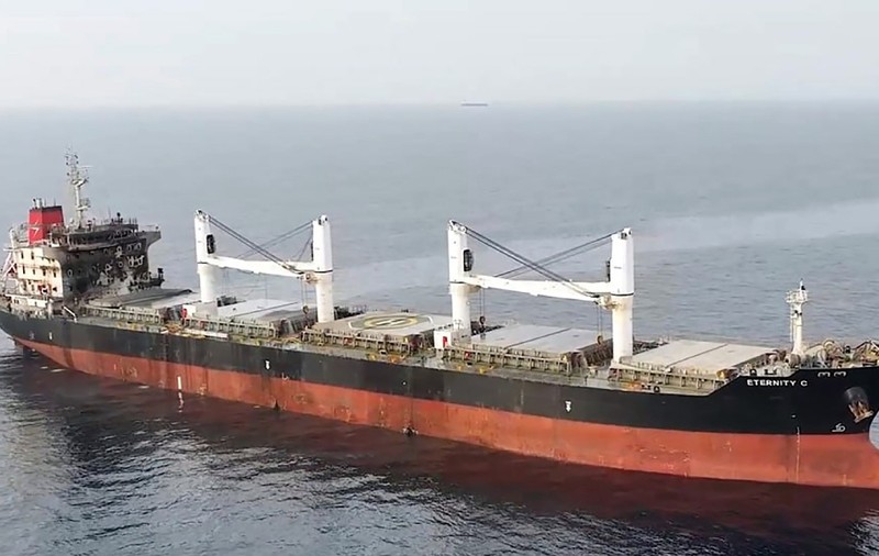 Atacurile Houthi opresc întoarcerea navelor în Marea Roșie