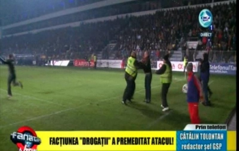 Suporterii nu-şi pot recupera banii daţi pentru bilete la partida Petrolul - Steaua!