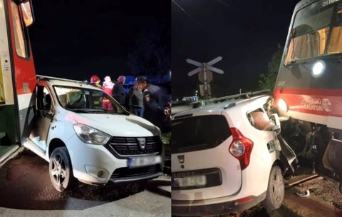 O mașină cu 7 oameni a fost izbită de tren, în județul Iași. În ce stare se află victimele