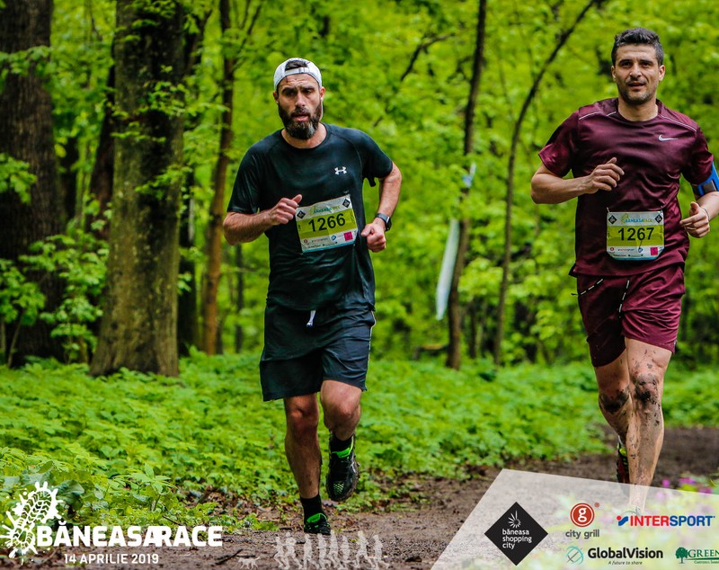 Daniel Niculae și Vasile Maftei au alergat într-o cursă de semimaraton. Foștii fotbaliști s-au clasat pe locurile 24 și 25 | GALERIE FOTO