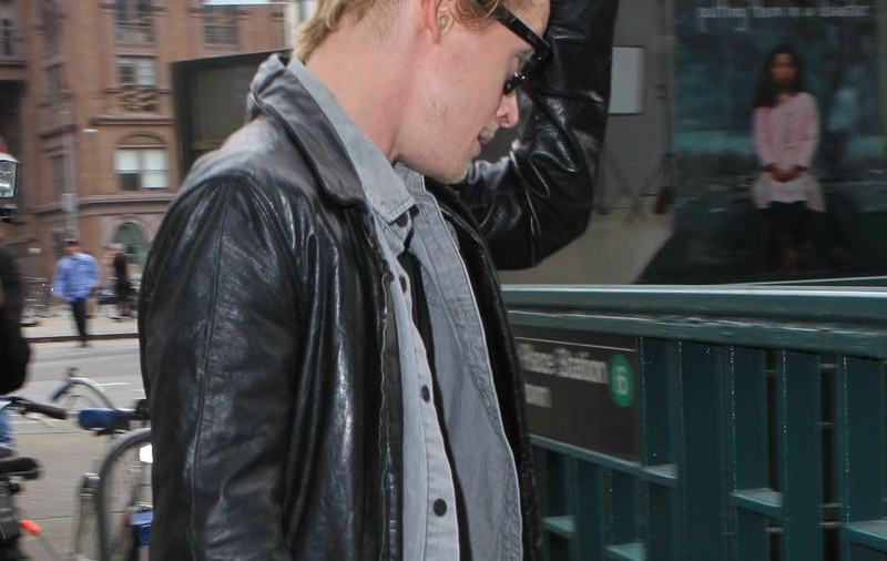 Macaulay Culkin, SLAB MORT și cu UNGHIILE date cu OJĂ. Imaginile care te fac să-i plângi de milă!