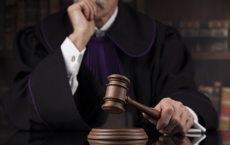 Un afacerist din Iași a cerut să plătească daune morale mai mici după ce victima sa a murit: „Și așa era prea bătrân”. Tupeul său i-a înfuriat pe judecători