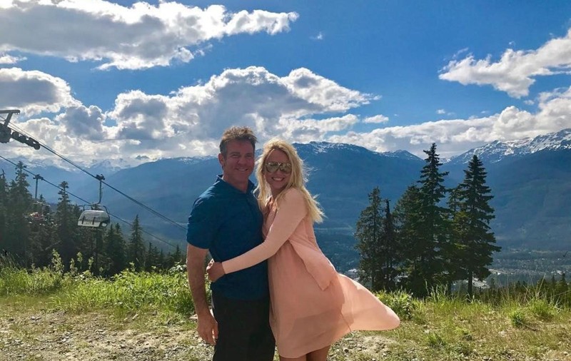 Actorul Dennis Quaid s-a logodit cu o tânără de 26 de ani