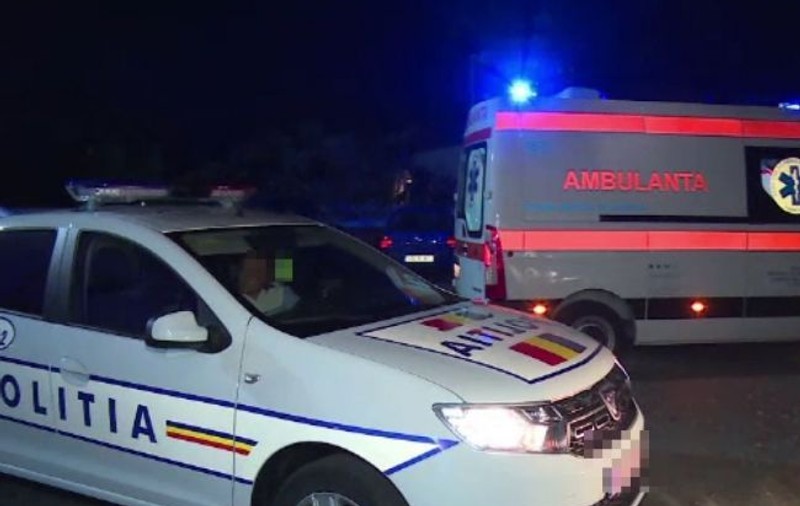 Femeie înjunghiată de mai multe ori de propriul soț, în Botoșani. Suspectul, găsit pe o stradă din oraș
