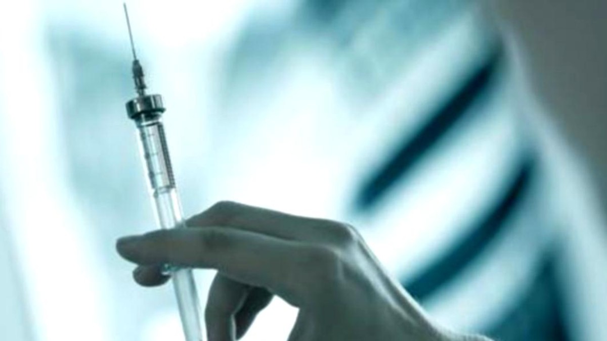 Mai mulți români lucrează ca asistenți medicali în Suedia, deși nu au urmat cursurile școlilor medicale