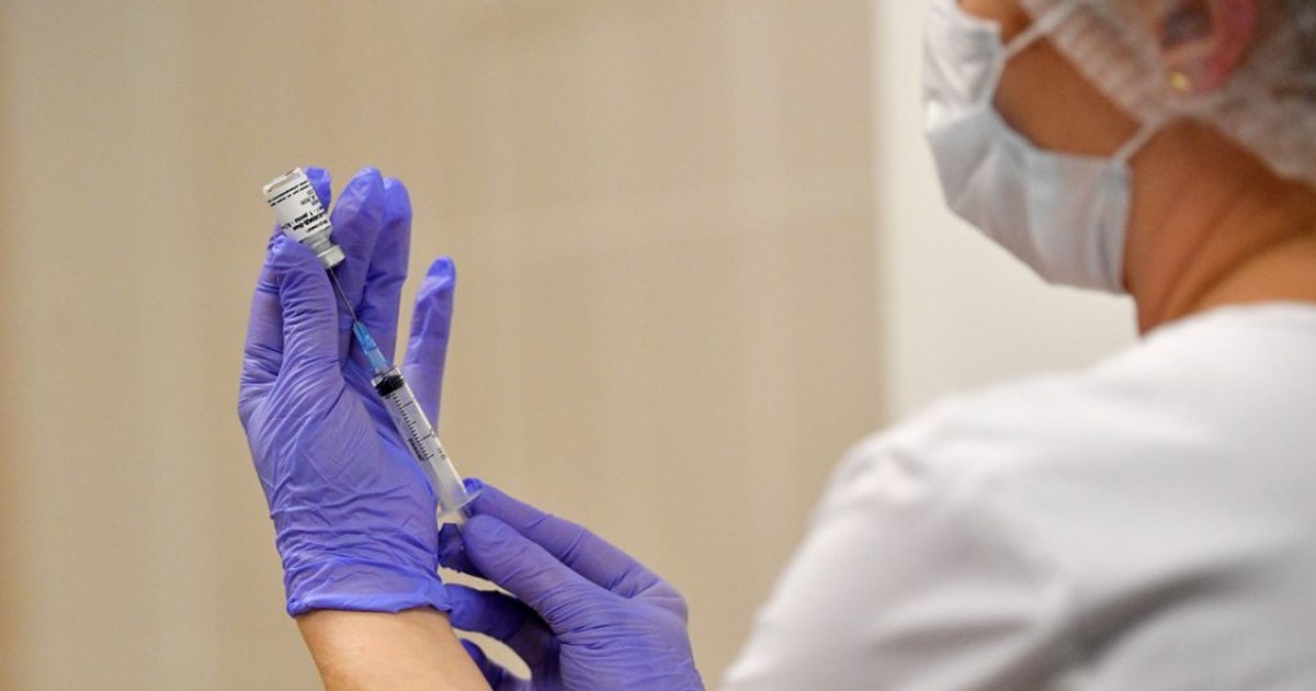 VIDEO E periculos vaccinul antigripal pentru cei care au fost infectați cu COVID-19? Răspunsul medicului infecționist Adrian Marinescu