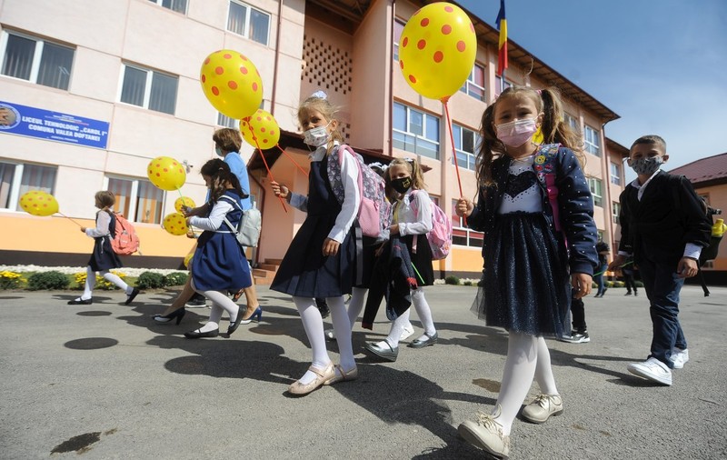 Aproape 20% din școlile din România funcționează fără autorizație de securitate la incendiu, anunță Lucian Bode