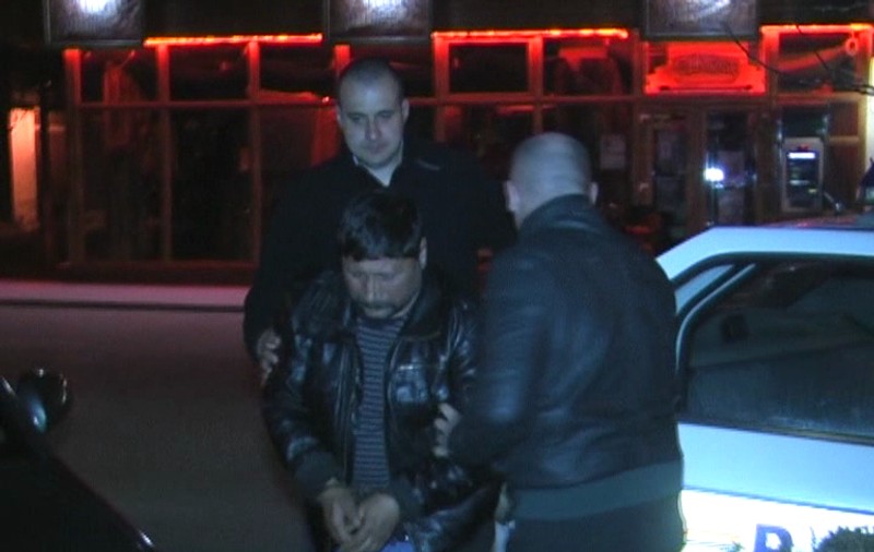 Soţ şi soţie, arestaţi pentru trafic de carne vie