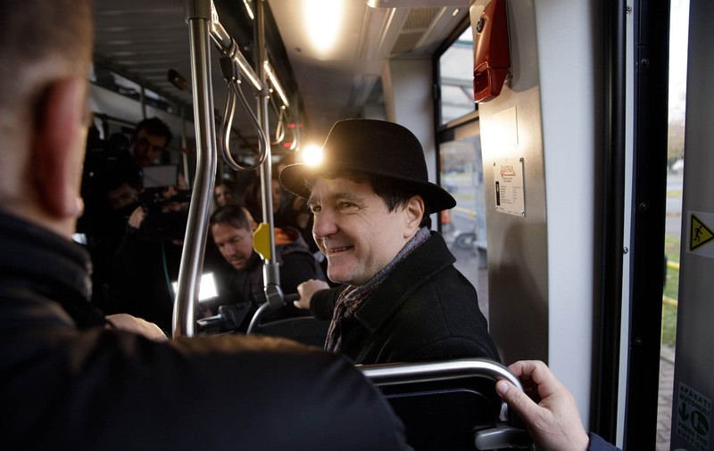 Primele 15 tramvaie Astra au fost puse în circulație. Primarul Capitalei: „Este un moment de bucurie pentru Bucureşti”. FOTO