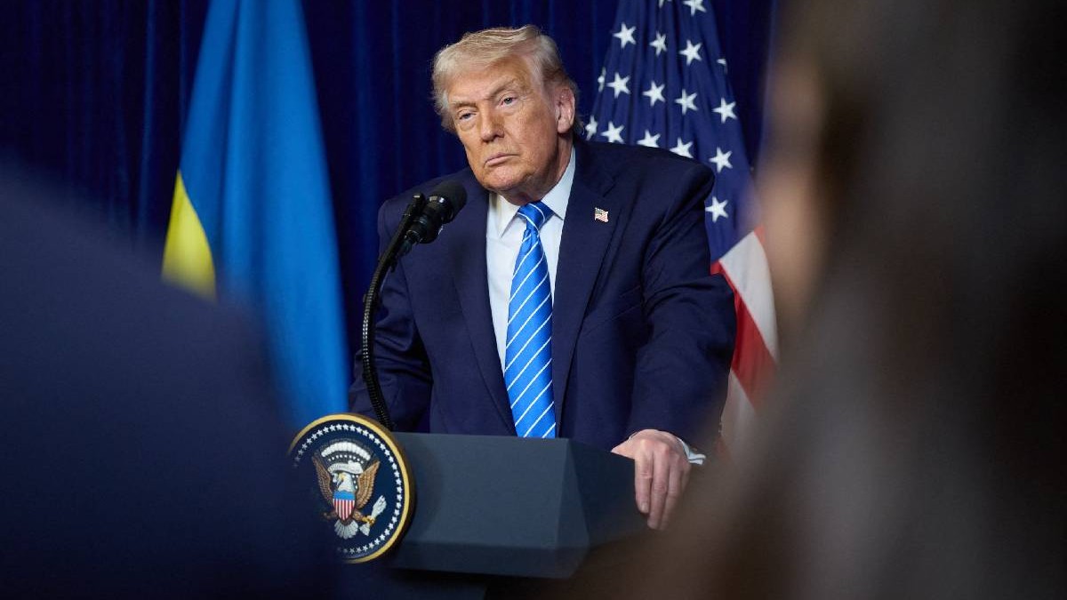 Președintele american Donald Trump s-a întâlnit cu președintele ucrainean Volodimir Zelenski la clubul său Mar-a-Lago din Palm Beach, Florida, pe 28 decembrie 2025. Trump l-a invitat pe Zelenski la clubul său privat.