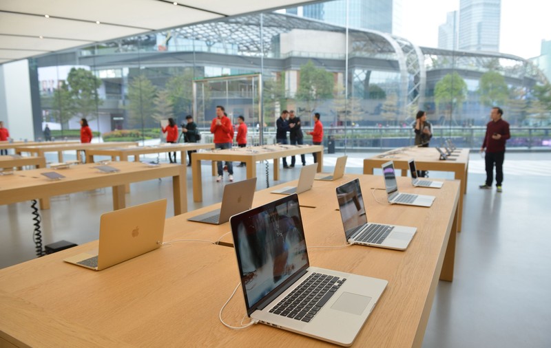 Criza cipurilor a ajuns la Apple. Gigantul amână producția unor modele MacBook și iPad
