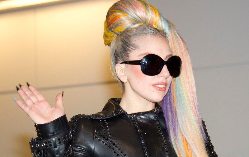 Lady Gaga ar putea deveni primul artist care cântă în spaţiu