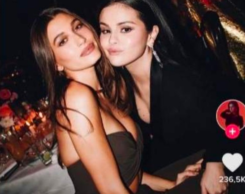 Selena Gomez și Hailey Bieber, împreună la același eveniment. Cum s-au pozat fosta iubită și actuala soție a lui Justin Bieber