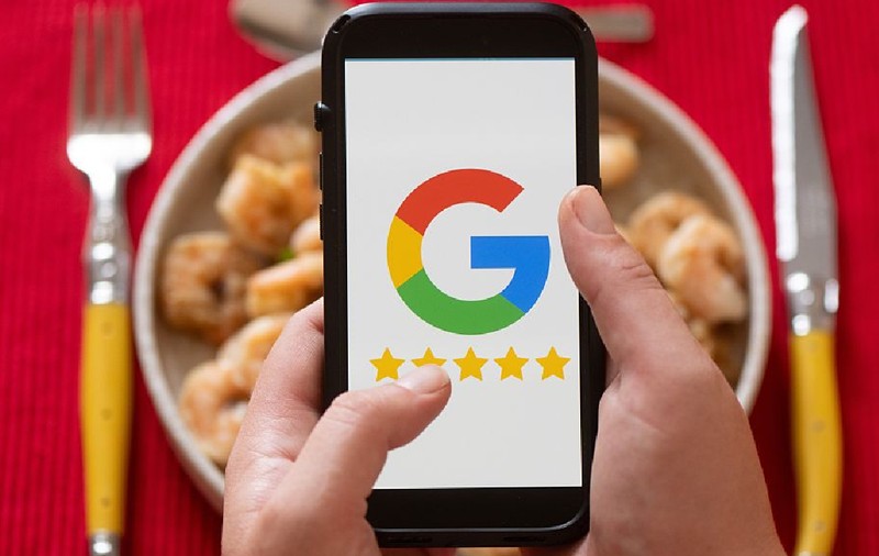 O companie de curierat din România are mai multe recenzii pe Google decât Castelul Bran