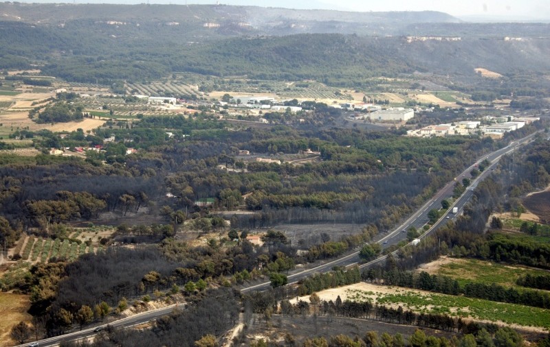 Incendiu de proporţii la portile Marsiliei