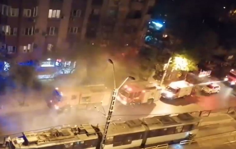 Un tramvai a luat foc în București. Flăcările, stinse de vatman înainte de sosirea pompierilor