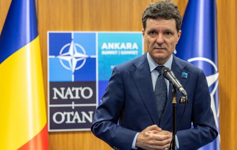 Răspunsul lui Nicușor Dan când a fost întrebat ce părere au liderii europeni că și-a adus miniștrii interimari la summitul NATO: „Suntem în trend”