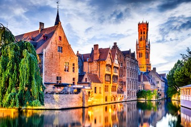 Bruges, Belgia, este o altă recomandare pentru vacanța de Crăciun
