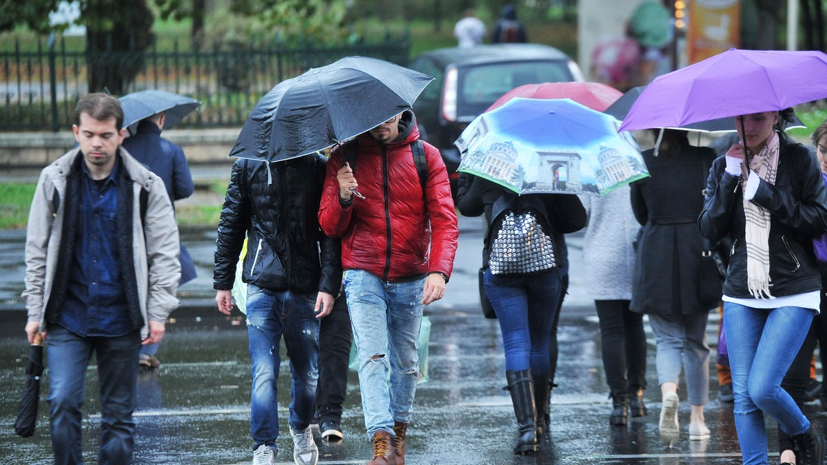 Prognoza meteo pentru 21 iunie. Averse, vijelii și descărcări electrice