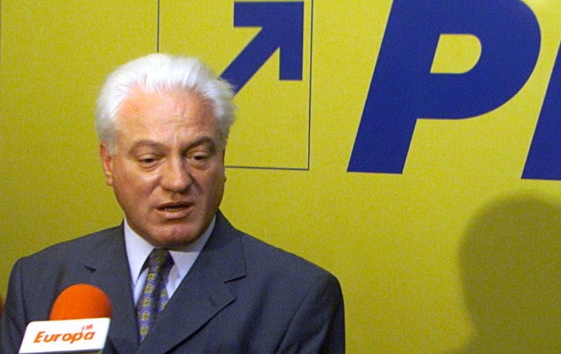 Valeriu Stoica: Nicolae Ciucă, posibil candidat PNL la președinție „dacă rezolvă problemele de comunicare”