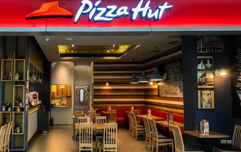 (Publicitate) Pizza Hut, de 25 ani în România