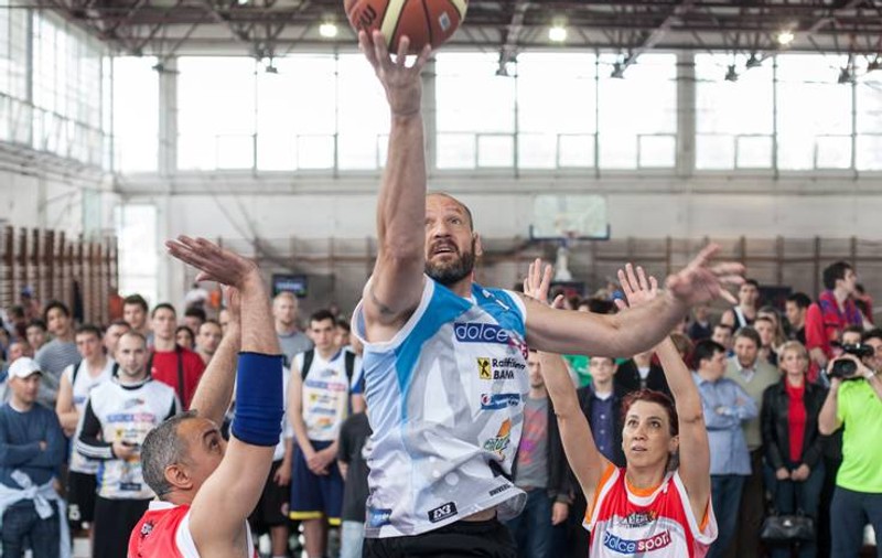 Stelea a făcut spectacol la Sport Arena Streetball