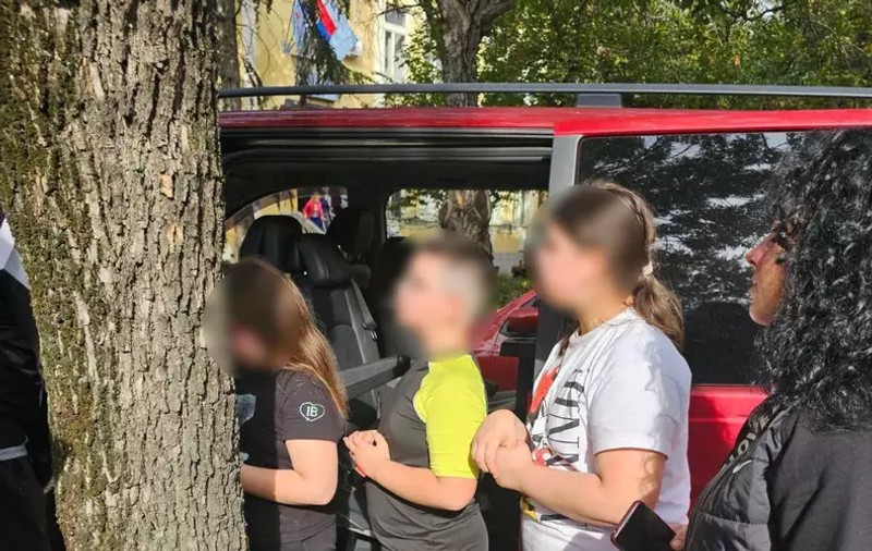 Un bărbat din Hunedoara, implicat în dispariția celor trei copii ai milionarului Adrian Marțian, a fost reţinut