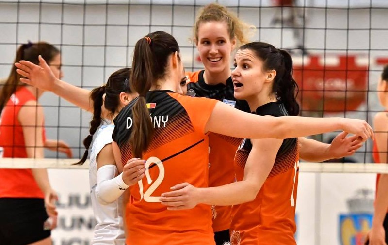 Penicilina Iași a învins pe CSM București. Surpriză mare în Divizia A1 feminină de volei!