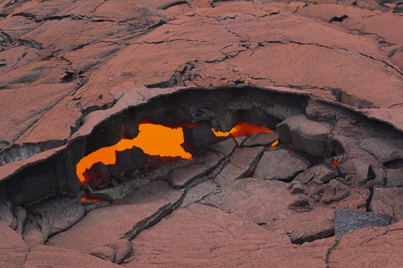 Vulcanul Kilauea din Hawaii a erupt